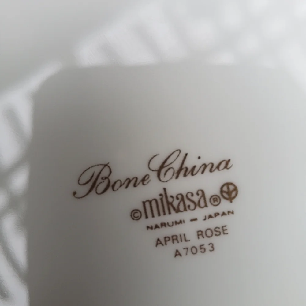 (6) Mikasa 'April Rose' A7053 Bread Plate (Bone China) - 6.75